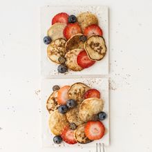 プチパンケーキといちごスライス
