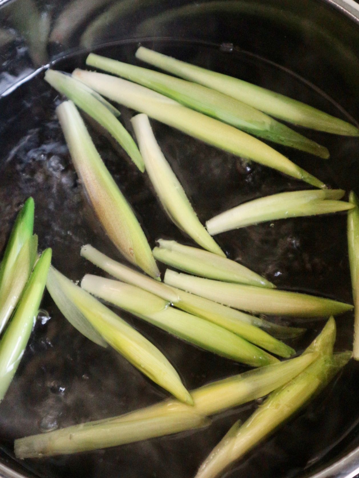 春の山菜 あまどころの胡麻和え レシピサイト Nadia ナディア プロの料理家のおいしいレシピ