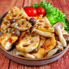 コク旨◎【鶏むねれんこんきのこのオイスターバター炒め】