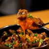 悪魔的美味しさ!砂肝にんにく醤油バター丼