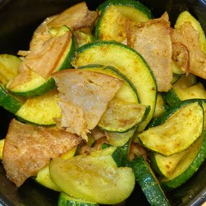 くだもの大好き🧡の作ってみた!投稿(【ズッキーニとハムのカレーソテー】食材２つで作る簡単メニュー)