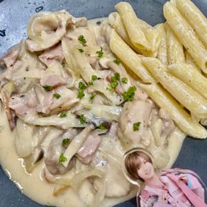 それぞれの作ってみた!投稿(【カルボナーラチキン】夫も絶賛！絶品クリーム煮アレンジ♬)