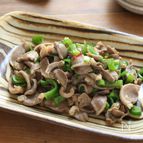 塩だけでおいしい！【砂肝とピーマンのにんにく塩炒め】