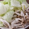 丸めてボリュームUP!【豚こまきのこの甘酢醤油炒め】の工程1