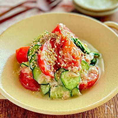 トマトときゅうりとツナの塩麹サラダ