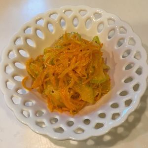 みわの作ってみた!投稿(身体が軽くなる　人参とセロリのマリネ)