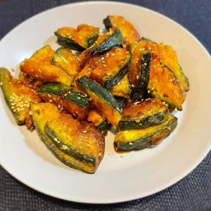 amiの作ってみた!投稿(【かぼちゃの甘辛ごま照り焼き】かぼちゃが甘〜い♡ごま風味♬︎)