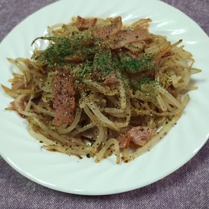 M＊Pの作ってみた!投稿(もやしとベーコンのガーリックバター炒め)