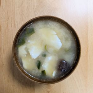 ゆいの作ってみた!投稿(【崩し豆腐としいたけのお味噌汁】生姜とごま油香る♪)