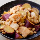 【鶏ささみと大豆とさつま芋の黒酢炒め】腸活×食物繊維たっぷり