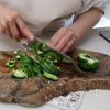 レンジで簡単♪ピーマンとカニカマの麺つゆ和えの下準備