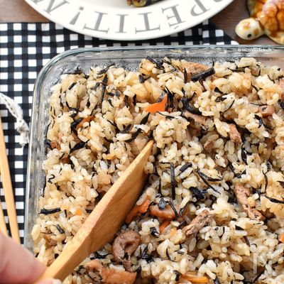 【リメイク】オイスターが決め手♡ひじきの煮物de炊き込みご飯