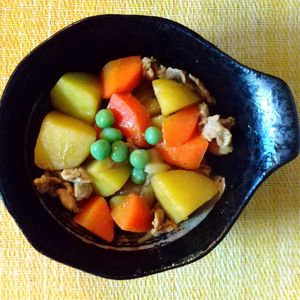 チョロリスの作ってみた!投稿(【カレー肉じゃが】ご飯との相性抜群！やみつきおかず)