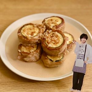やあの作ってみた!投稿(一気に巻くので手間なし♪豚巻きズッキーニの甘酢ねぎ照り焼き)