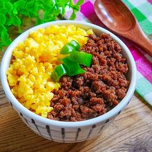☆丼でごはんすすむ～！牛そぼろごはん☆