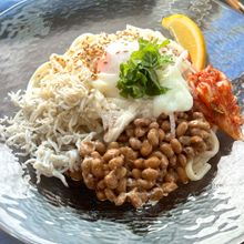 夏のランチに！栄養たっぷり！ネバネバぶっかけうどん