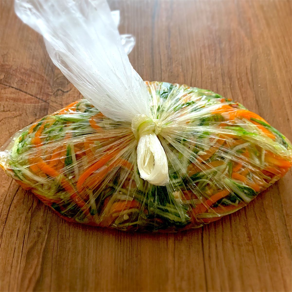 栄養プラス一品【水菜 にんじん くるみのスッキリ浅漬け】 | レシピ