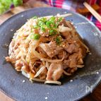 ご飯が進みすぎる！『豚こまともやしのオイ味噌炒め』節約レシピ