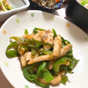 633toの作ってみた!投稿(【節約絶品おかず♡】鶏むねとピーマンの簡単チンジャオロース)