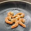 シンプルがおいしい♪【えびと卵の黄金炒飯】の工程2