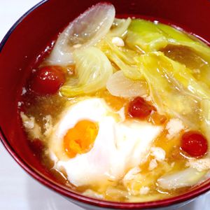まゆの作ってみた!投稿(落とし卵のなめこスープ)