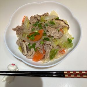 りりぃの作ってみた!投稿(簡単！トロっと美味＊豚バラ白菜の春雨中華煮)