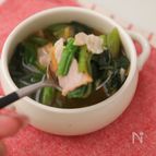 しょうがたっぷり！ほうれん草とベーコンの温活だしスープ