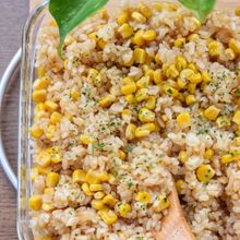 激うま♪コーン缶deコンソメバター醤油の炊き込みご飯♪