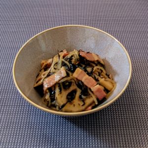 𝔂𝓾𝓶𝓲🍓の作ってみた!投稿(れんこんとひじきと蒟蒻の《ベーコン♡きんぴら》)