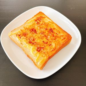 りんの作ってみた!投稿(簡単！おかかチーズトースト)