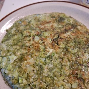 45hihi☆の作ってみた!投稿(やみつき確定！食材2つで簡単【ブロッコリーとチーズガレット】)