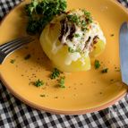 丸ごと玉ねぎとコーンビーフのレンジ蒸し