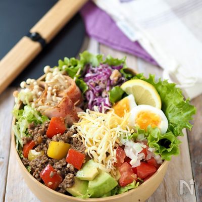 野菜たっぷり！低糖質のタコライス弁当
