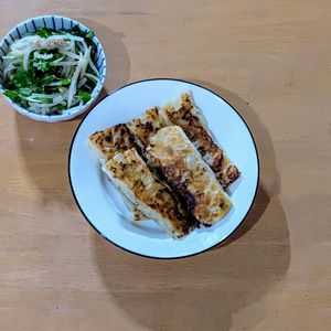かおちゃんの作ってみた!投稿(パクパク食べちゃう♡『包まないひとくち棒餃子』冷凍保存OK！)