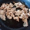【新じゃがと豚バラの煮物】食材ふたつ！シンプル肉じゃがの工程2