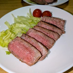 joe sanの作ってみた!投稿(フライパンでラクラク♪『お肉がとろける♡極上ローストビーフ』)