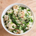 がっつり食べよう！ちくわとニラの混ぜごはん