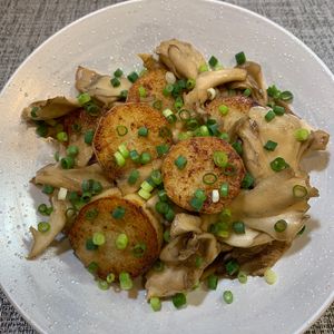 楽ラク手抜キッチン🐶🐾の作ってみた!投稿(旨味たっぷり【長芋と舞茸のおかかバター炒め】お弁当にも◎)