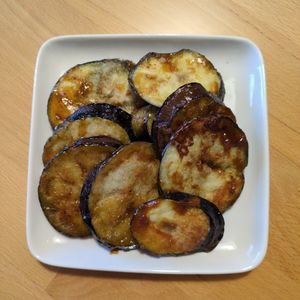 天丼かぁちゃんの作ってみた!投稿(【とろとろなすの甘酢がらめ】殿堂入り！なすだけで簡単♡)
