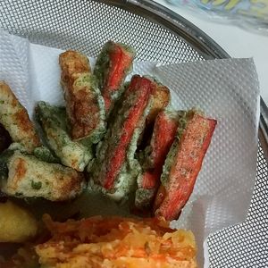 とまっちょ嫁の作ってみた!投稿(カニかまの磯辺から揚げ【#簡単 #時短 #節約 #おつまみ】)