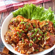ふっくら美味しい♡肉団子のネギだく甘酢あん