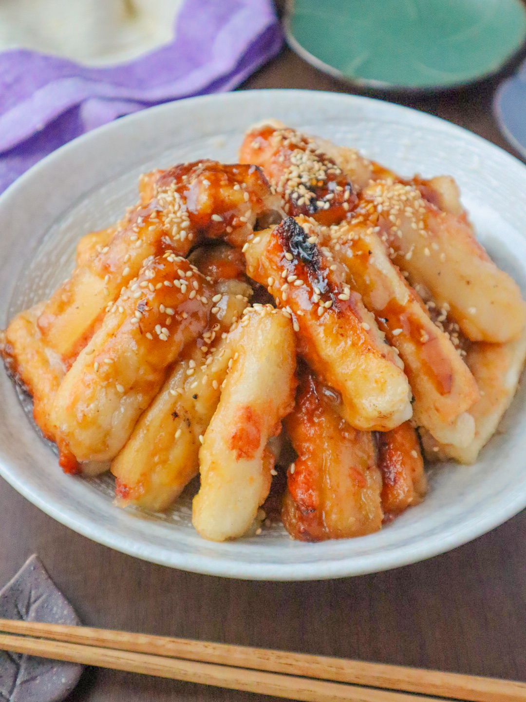 鶏むね肉と冷凍豆腐の甘辛ごま味噌餅チキン】節約/かさまし | レシピ