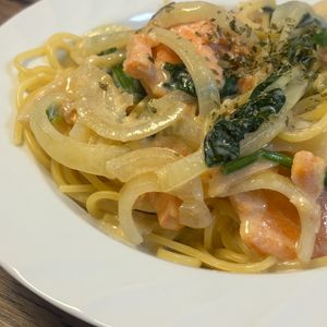 mocoの作ってみた!投稿(パパッと絶品♩【鮭とほうれん草のクリームパスタ】)