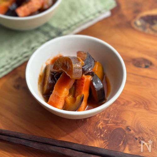 【主役級でおいしい】なすとベーコンのケチャップ煮