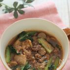 時短・簡単！ひき肉とごぼうのピリ辛ごま味噌スープ