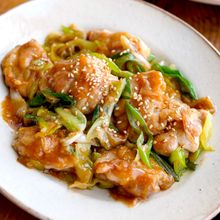 【鶏肉ねぎ味噌照り焼き】パパッと10分！ご飯が進む簡単おかず