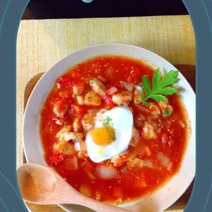 チョロリスの作ってみた!投稿(【チキンと半熟たまごのトマト煮】虜になるおいしさ…♡)