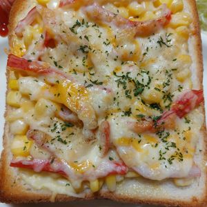 よっこの作ってみた!投稿(朝ごはんに食べたい♪かにマヨコーンぱん)