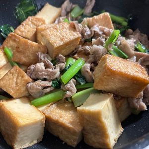 1181534の作ってみた!投稿(豚バラと厚揚げと小松菜の香味しょうゆ炒め【#スピードおかず】)