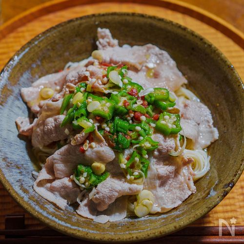 暑い季節に♪【オクラと豚しゃぶの梅そうめん】